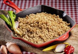 Deutsches Schweinehackfleisch, neutral gewürzt,