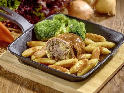 Beef roulade in gravy, 