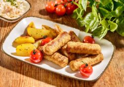 Geflügel-Cevapcici, mit Zwiebeln, Paniermehl und Eiklar,