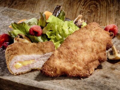 Cordon Bleu vom Schwein, flüssig gewürzt, paniert,
